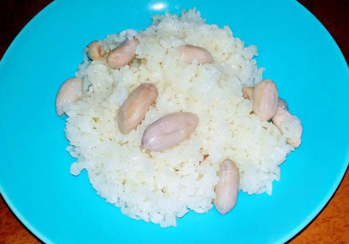 落花生の炊きおこわ