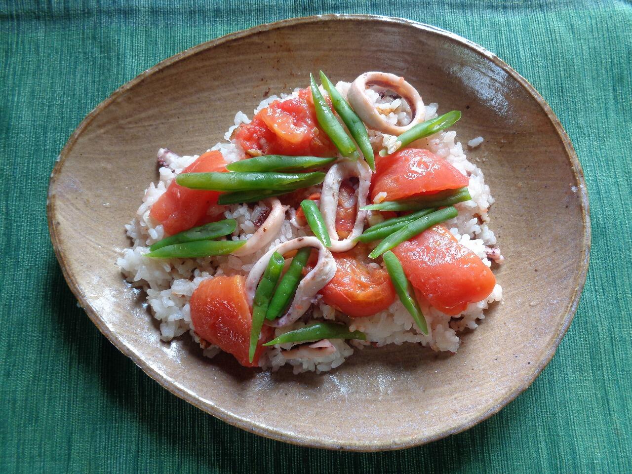 フライパンで作るトマトパエリア